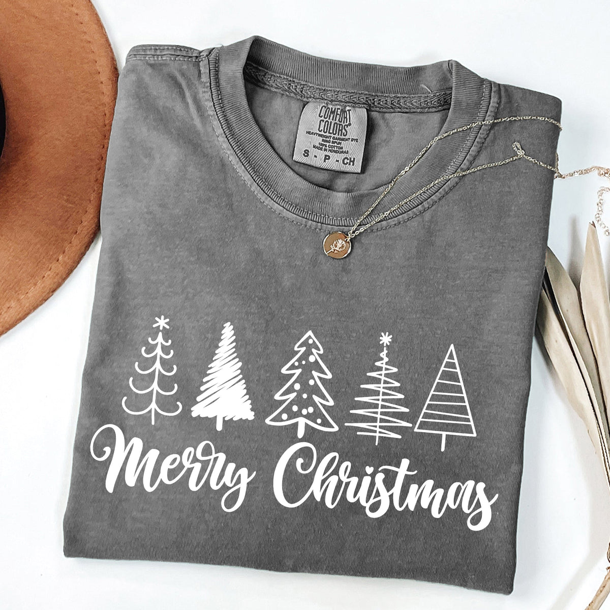 Minimalist Merry Christmas Trees Classic Retro Winter Santa Xmas Comfort Colors Tee