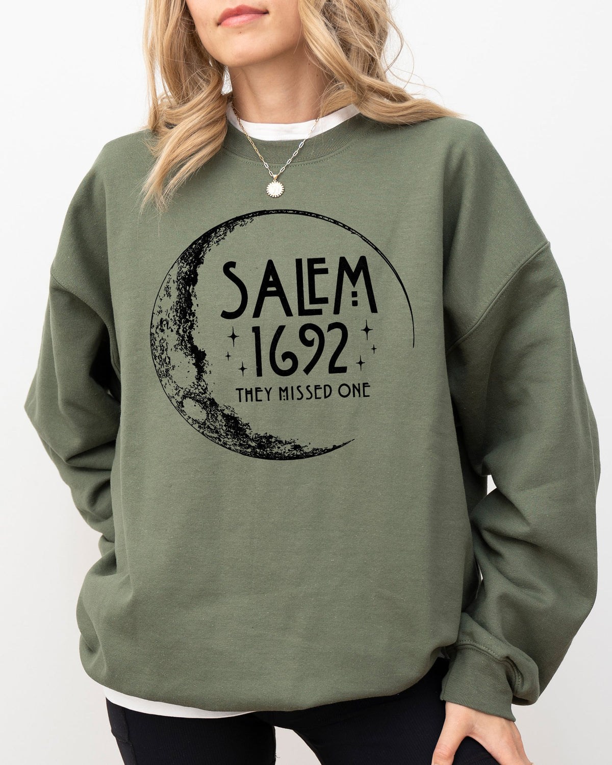 Salem 1692 Skeleton Funny Spooky Witch Aesthetic Halloween Meme Costume Sweatshirt