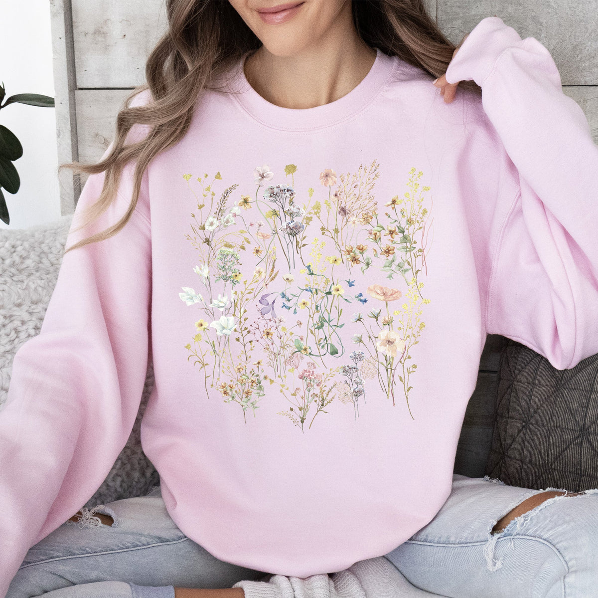 Mountain Pressed Wildflowers Botanical Mountain Range Print Cozy Weekend Sweatshirt