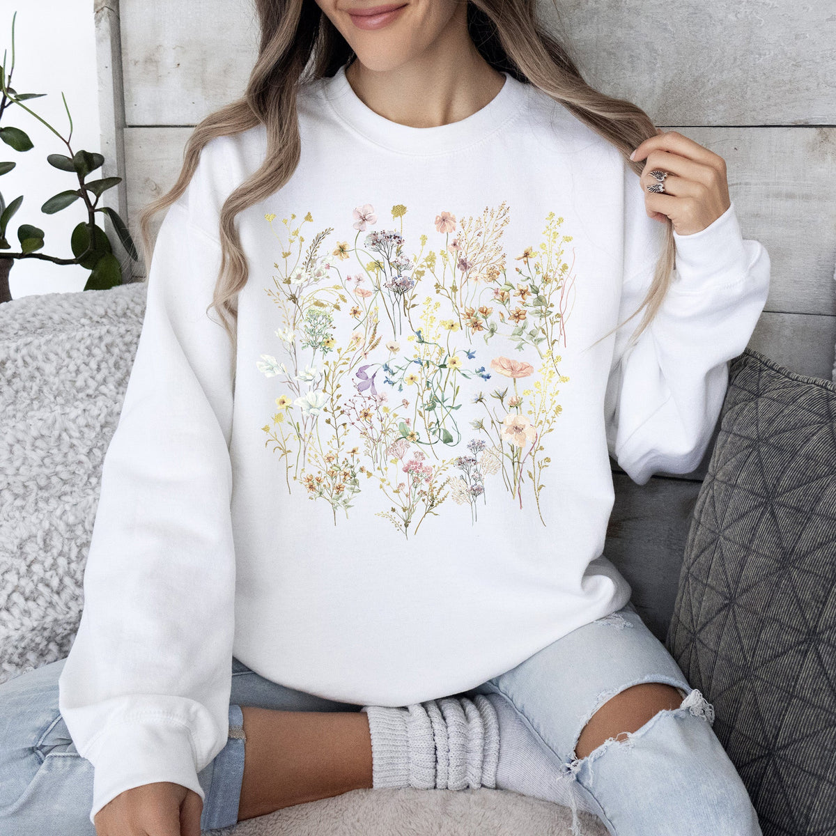 Mountain Pressed Wildflowers Botanical Mountain Range Print Cozy Weekend Sweatshirt