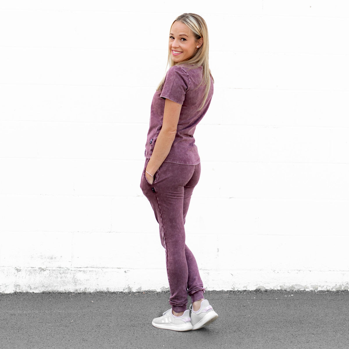 MAMA JOGGERS- Oxblood Snow Wash