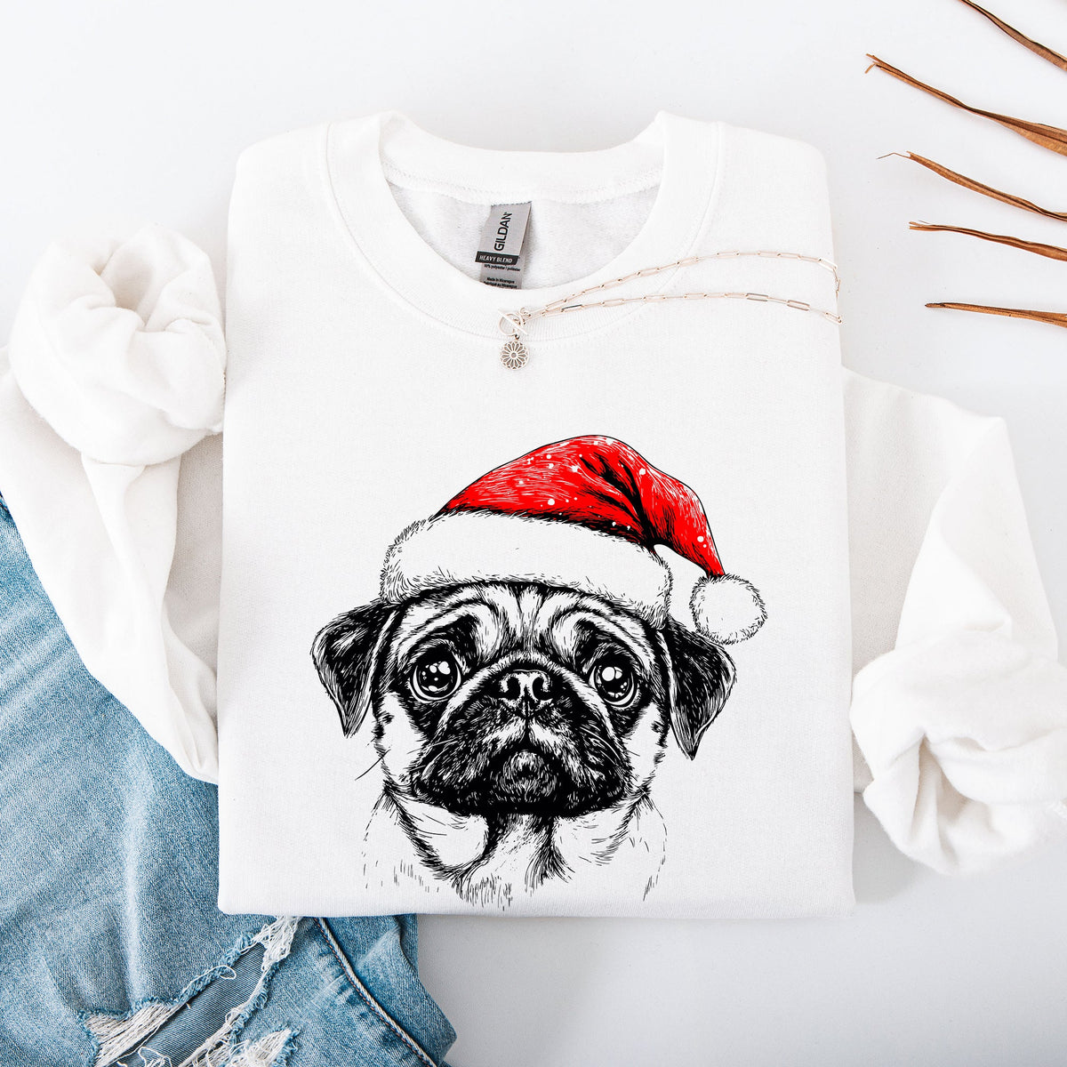 Festive Pug Santa Christmas Dog Lover Holiday Pals Pattern Cozy Fleece Sweatshirt