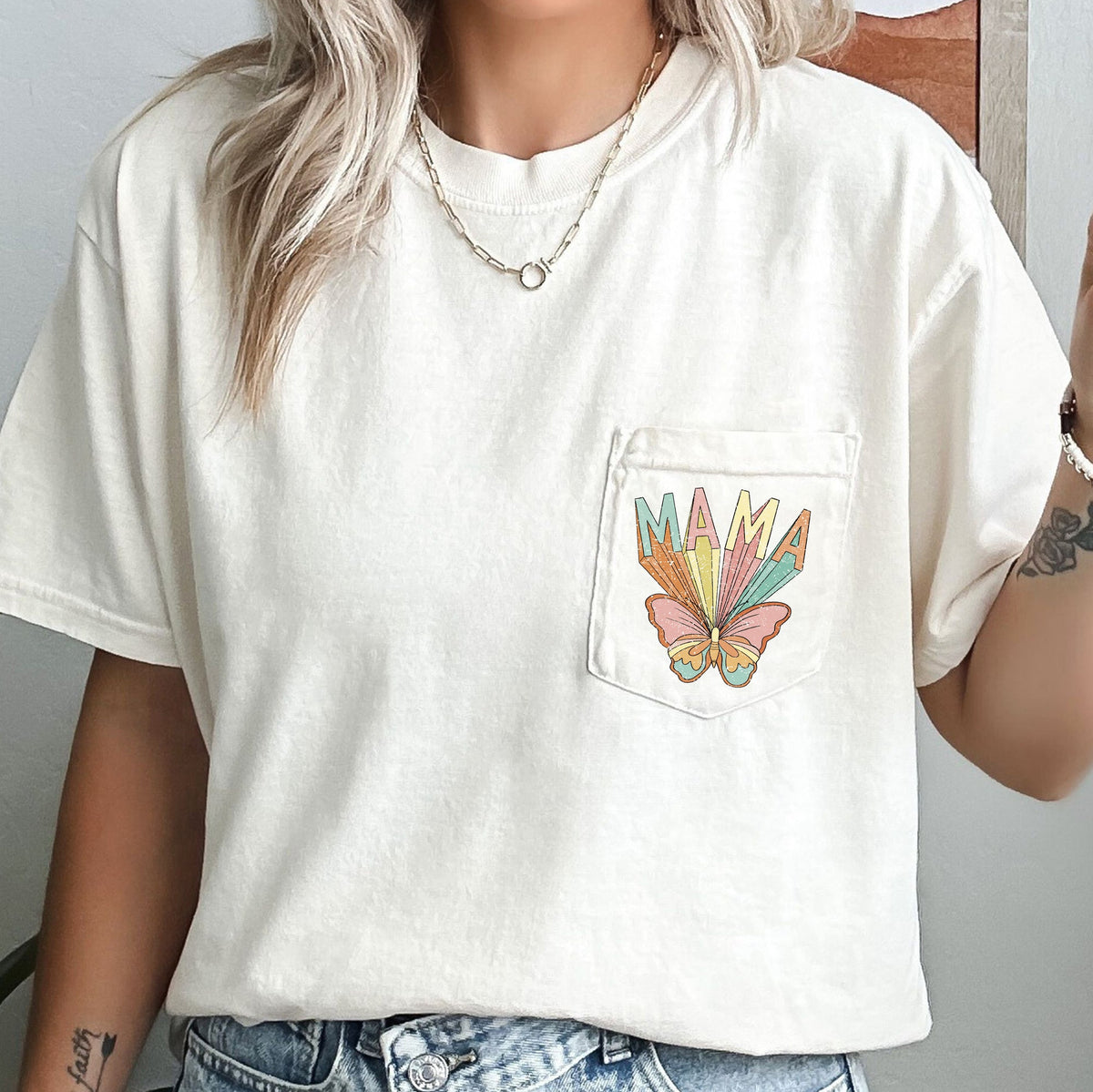 Retro Mama Butterfly Hippie Vintage Boho Style Pocket Tee Edition Forever Free Spirit Graphic Tee