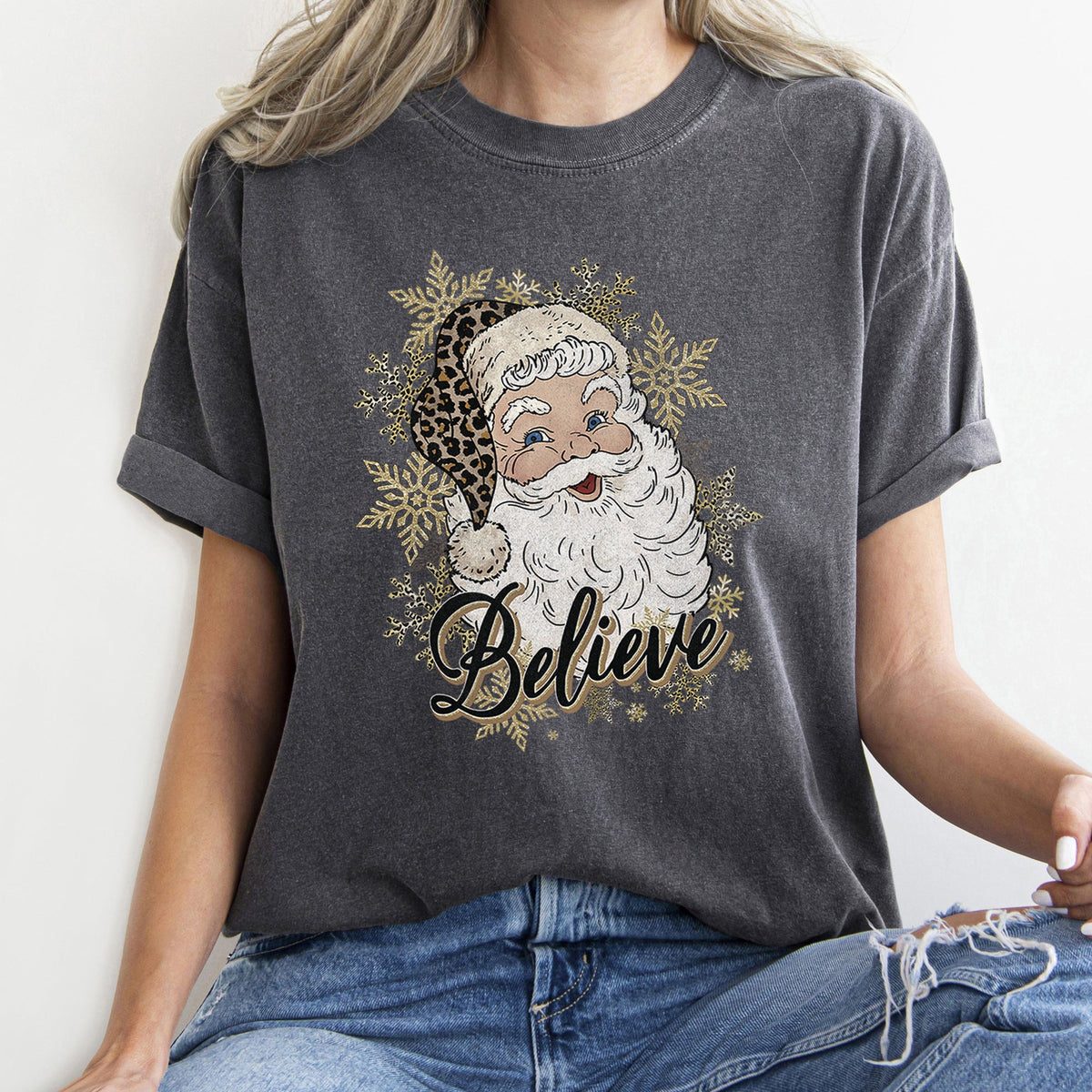 Retro Santa Believe Christmas Leopard Print Holiday Design Edition Comfort Colors Tee