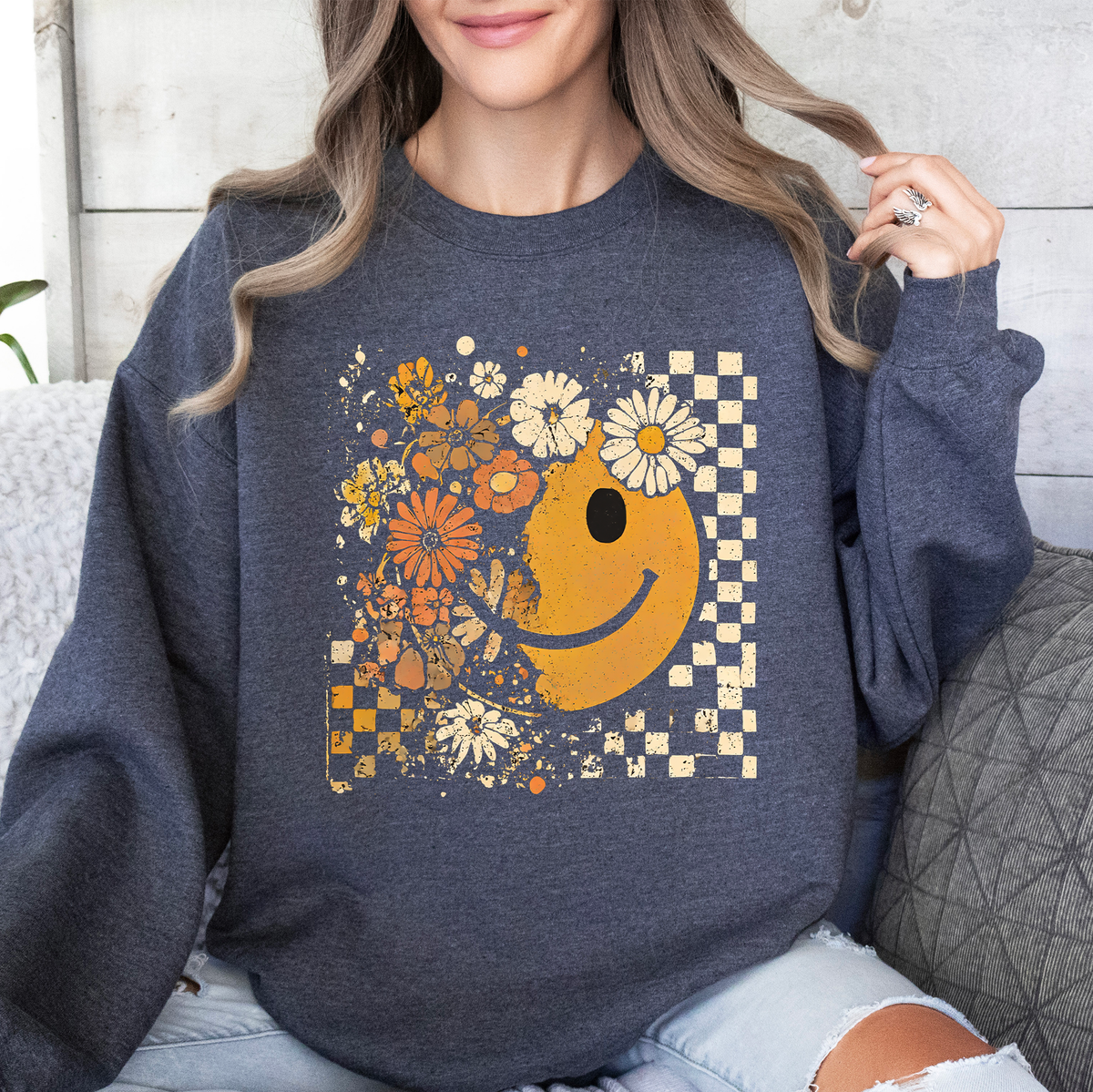 Retro Smiley Halloween Floral Autumn Garden Flowers Vintage-Inspired Pattern Cozy Knit Sweatshirt