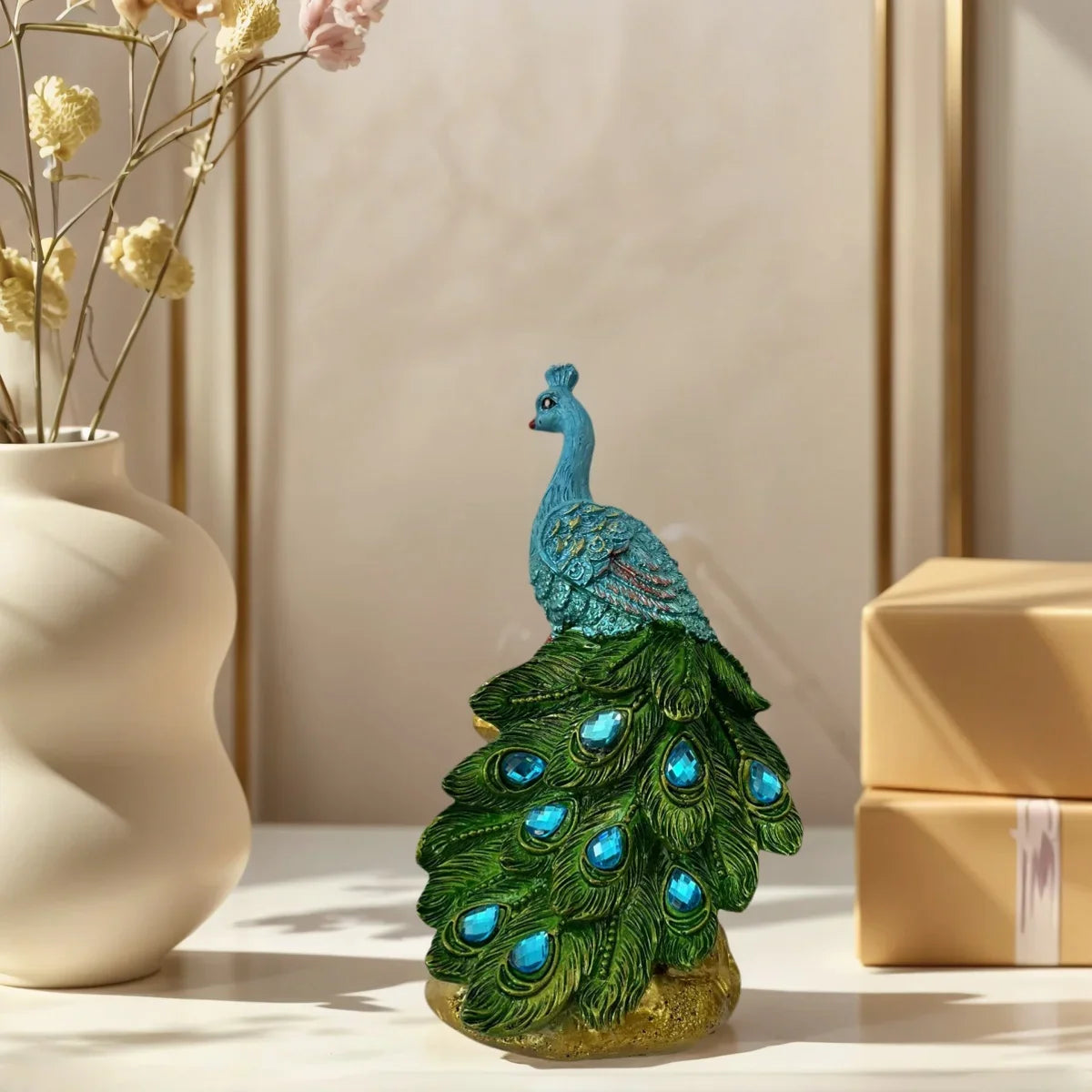 1 Piece of Artistic Peacock Resin Craft Sculpture Ornament, Feng Shui Home Decoration, Luxurious Decoration for Living Room, Foyer, and Wine Cabinet