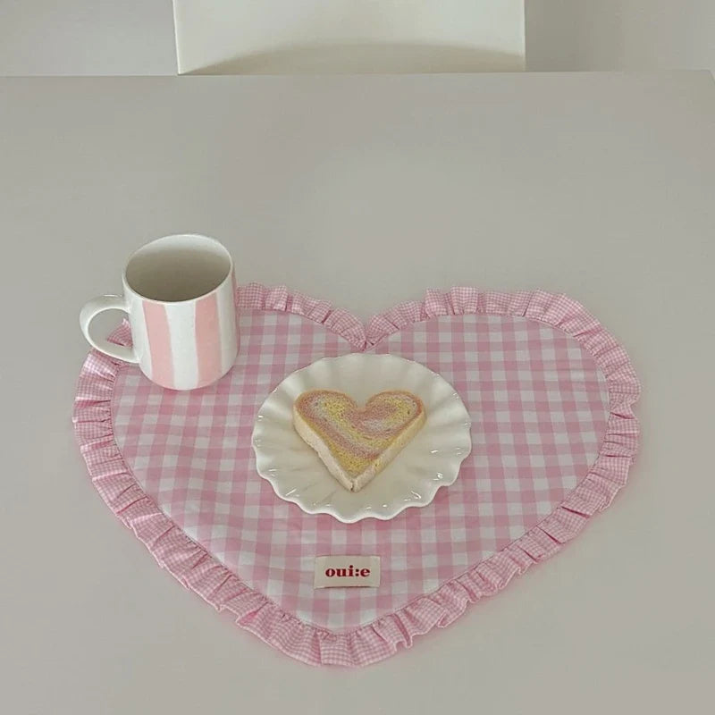 Placemats Dining Table Korean Plaid Heart-shaped Placemat Water Cup Mat Cute Pleated Lace Mat Fabric Coaster Dining Mat