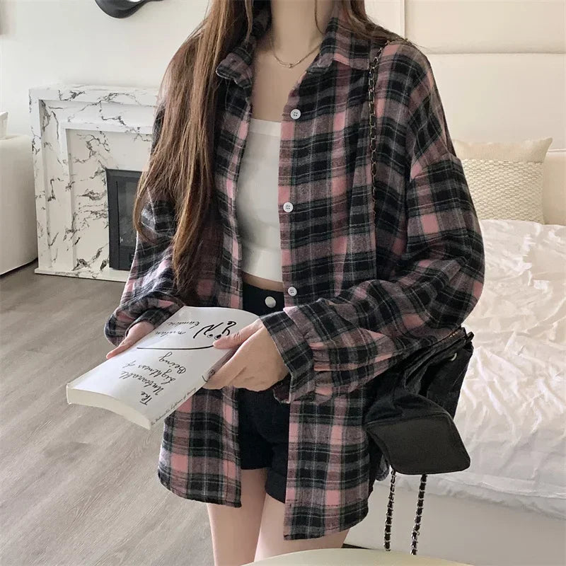 Black Flannel Shirt for Women Long Sleeve Collared Button-Up Tartan Plaid Shirt Jacket  Teen-girl Casual Everyday Outfit