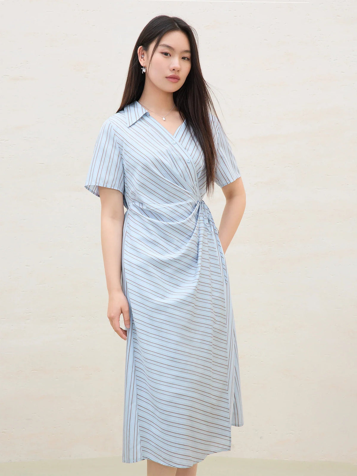 DUSHU 2025 Summer Women's Surplice Shirt Dress - Button-Down Collar & Midi Length for Office to Casual Wear 25DS82142