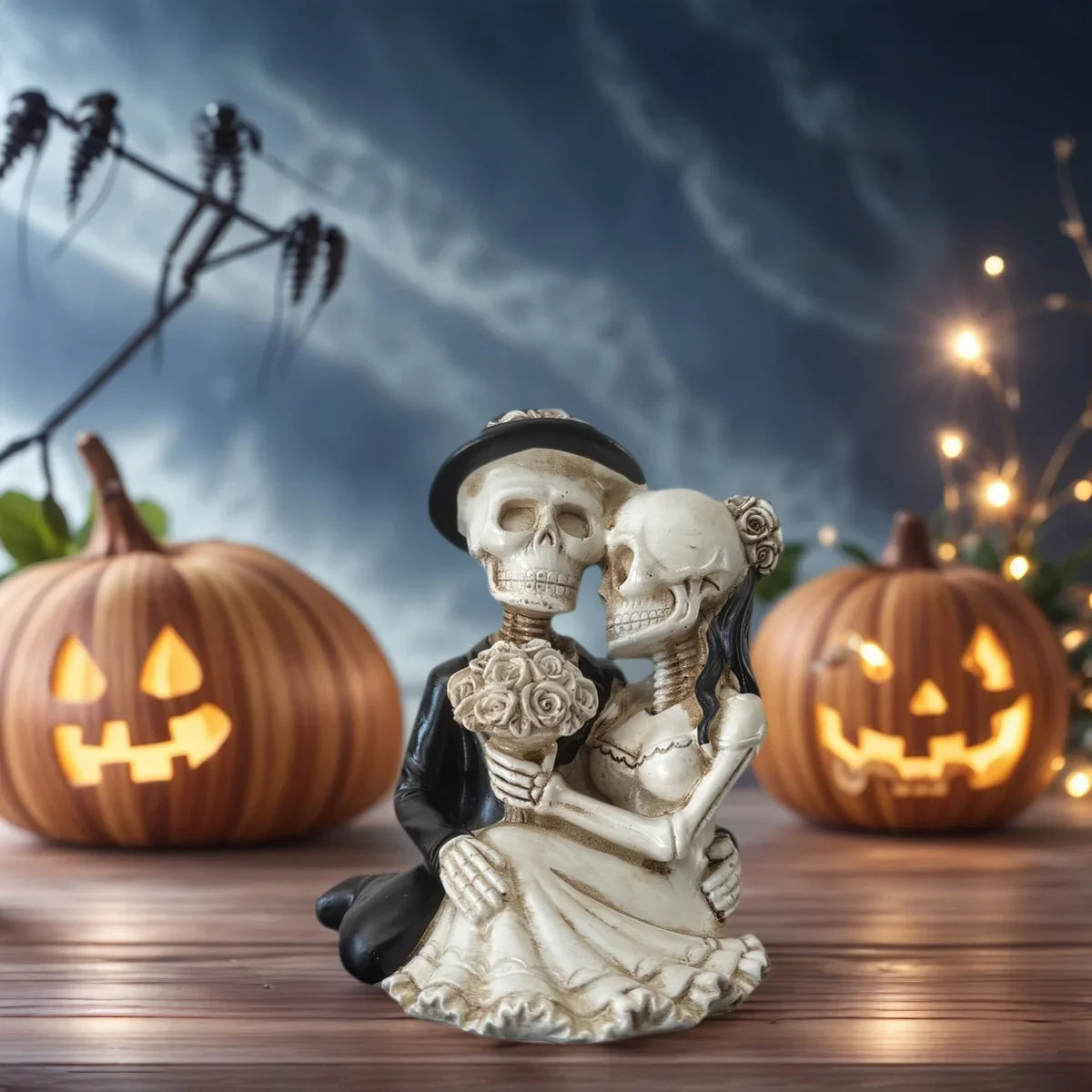 1 Piece Skull Couple Decoration - Gothic Romantic Resin Art Decoration, Halloween Decoration, Unique Home and Escape Room Display Decoration.