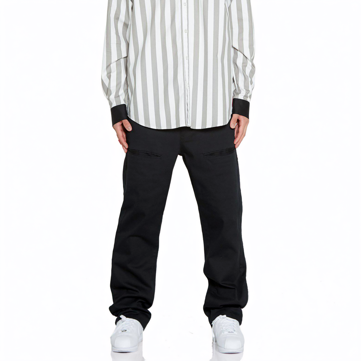 Konus Men's Baggy Chino Pants in Black