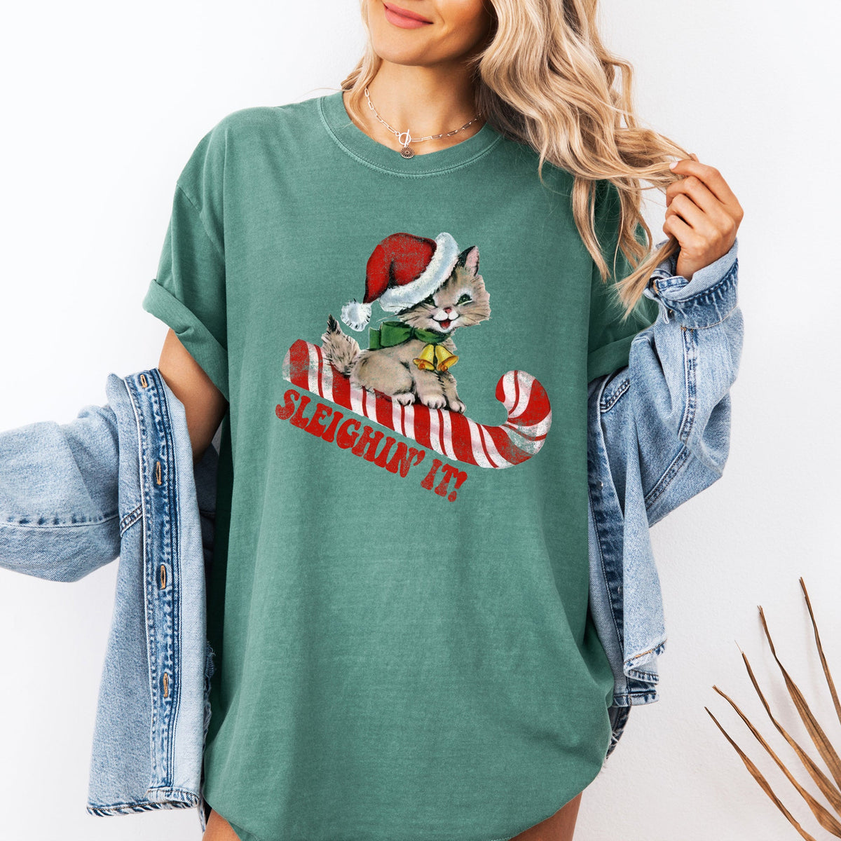 Sleighing It Cute Kitty Cat Christmas Santa Xmas Holiday Cheer Snow Globe Edition Comfort Colors Tee