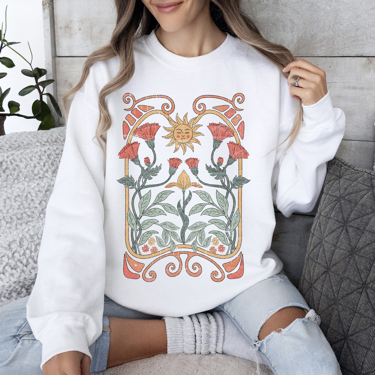 Sun Art Deco Design Celestial Art Nouveau Solar Rays And Stars Motif Modern Sweatshirt