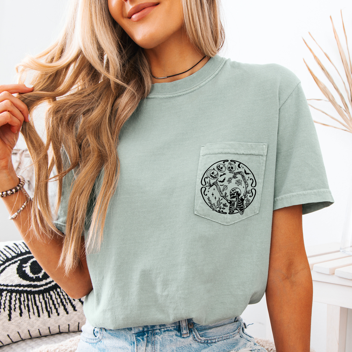 Tis The Season Spooky Skeleton Funny Halloween Creepy Limited Edition Comfort Colors Tee