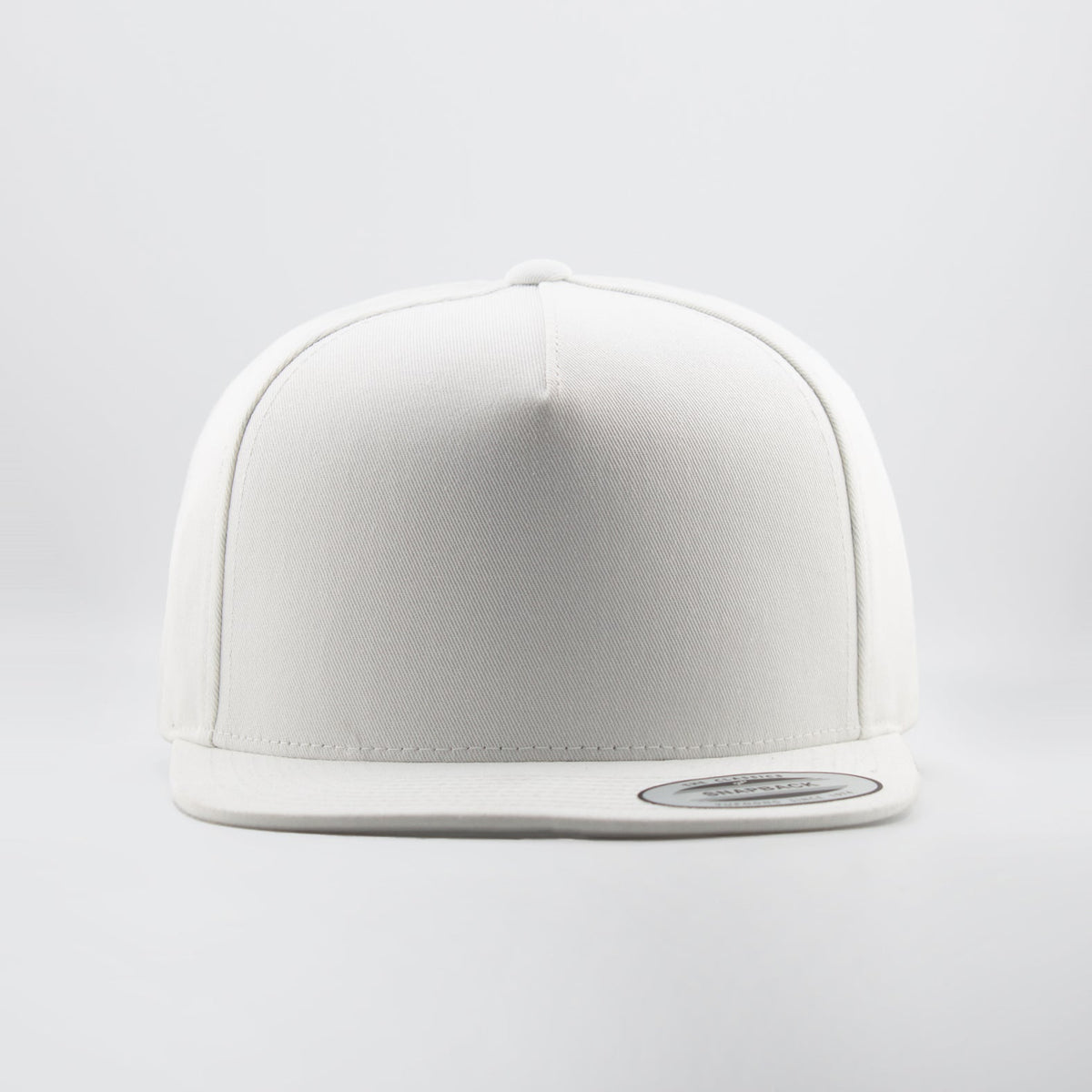 Konus Men's Snapback With Minimal Embroidery