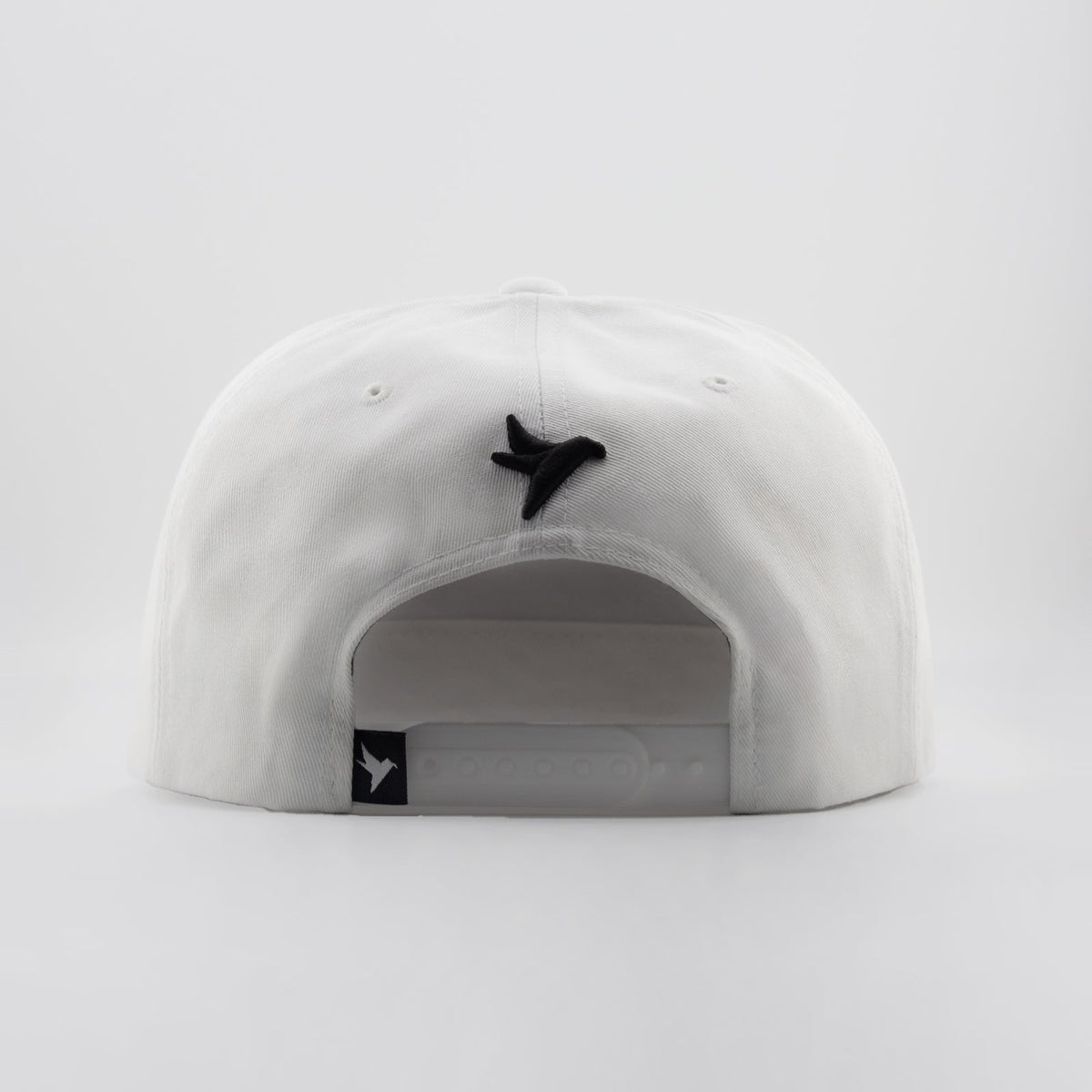 Konus Men's Snapback With Minimal Embroidery