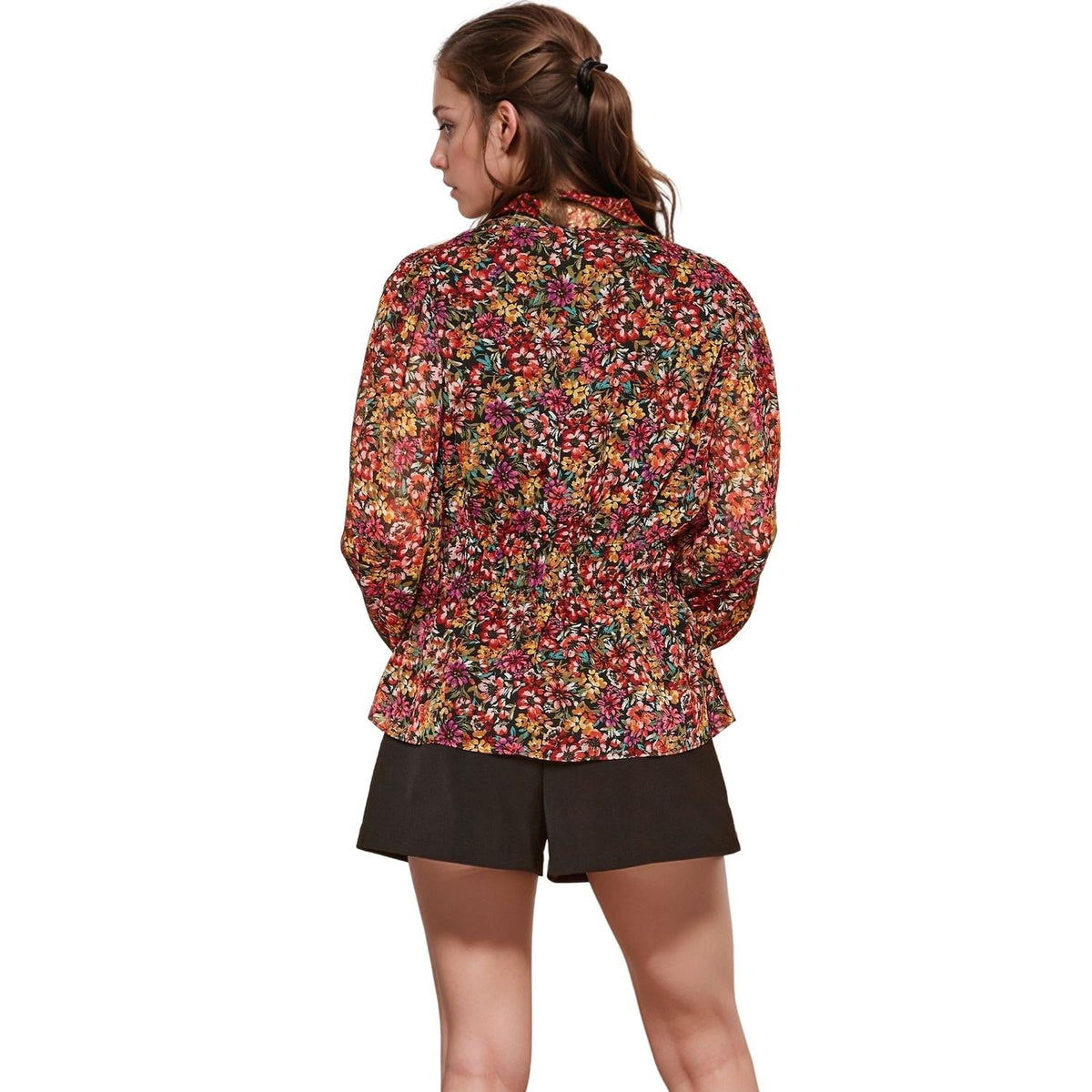 Pleione Women's V-Neck Puff Sleeve Top in Fuchsia
