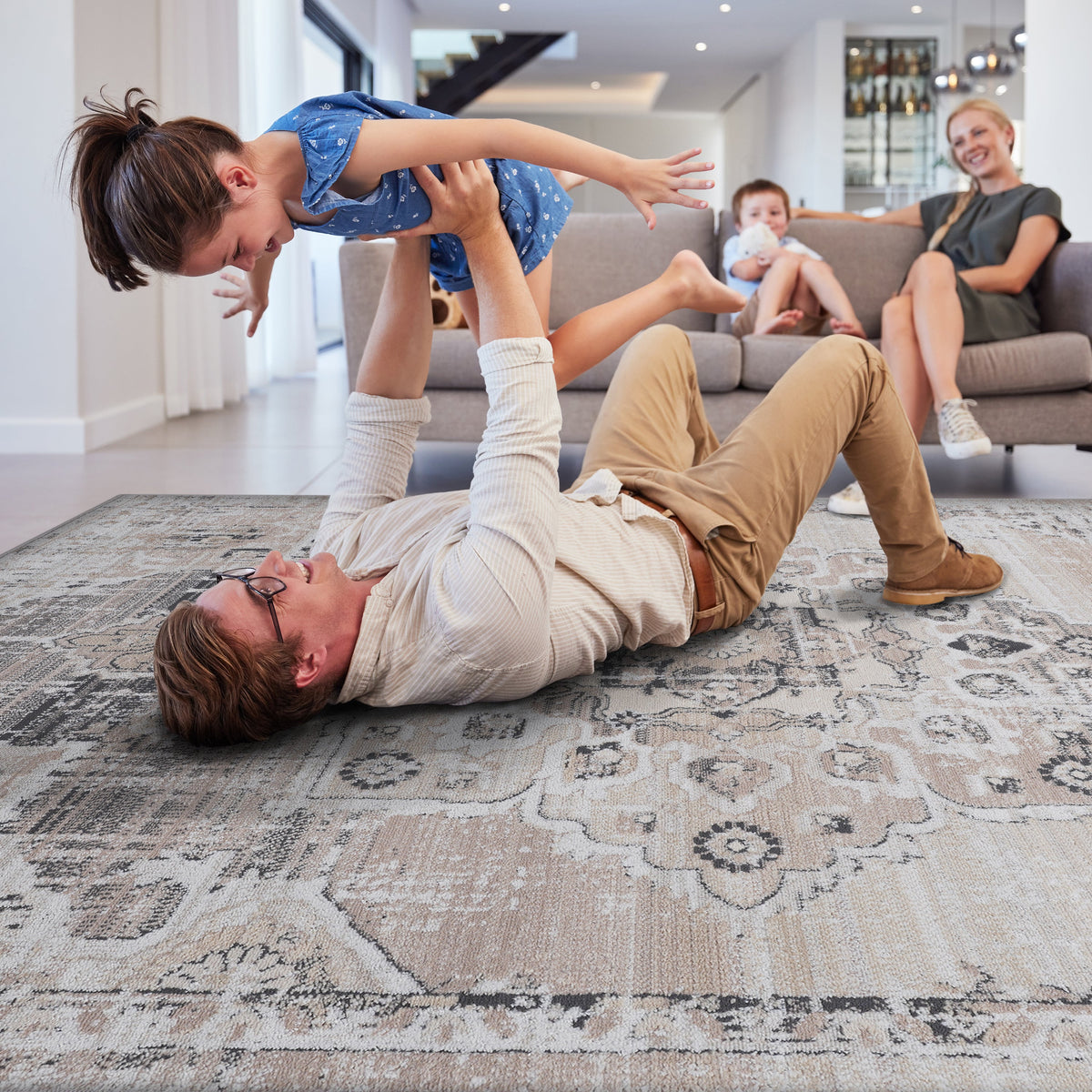 NAAR PAYAS Collection 8X10 Cream / Beige / Medallion Area Rug