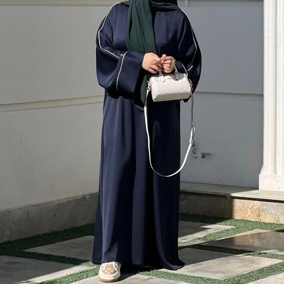 Contrast Colour Trimmed Robe - Modest Casual Dress with Flared Sleeves(MA280)