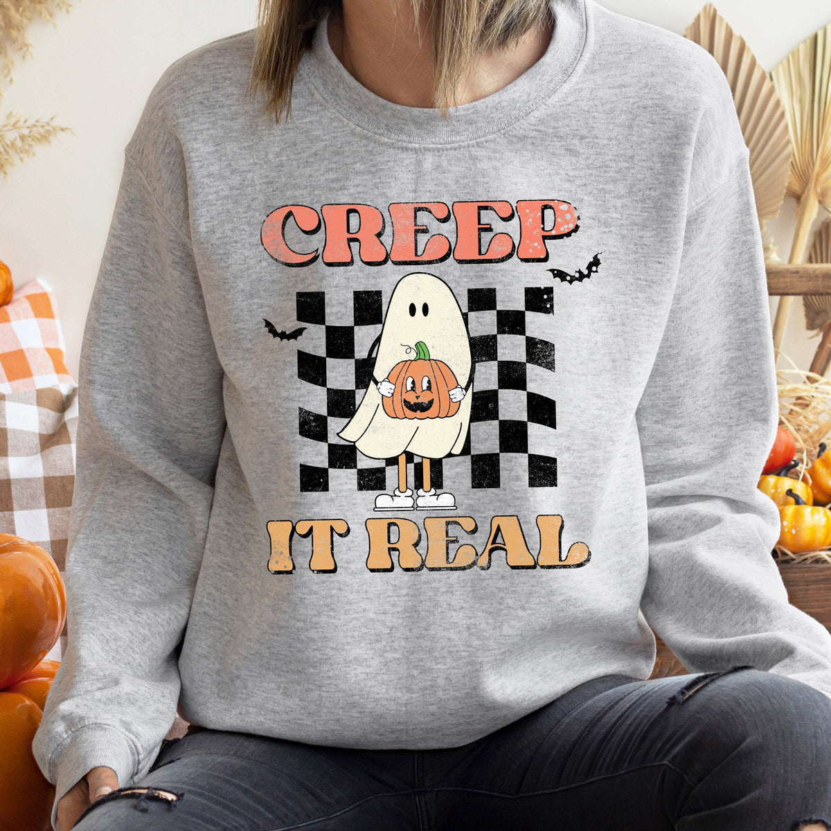 Creep It Real Vintage Halloween Spooky Nighttime Vibes Cozy Seasonal Street Style Sweatshirt