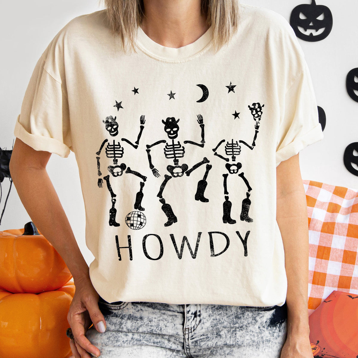 Howdy Skeletons Retro Halloween Night Parade Edition Limited Exclusive Comfort Colors Tee