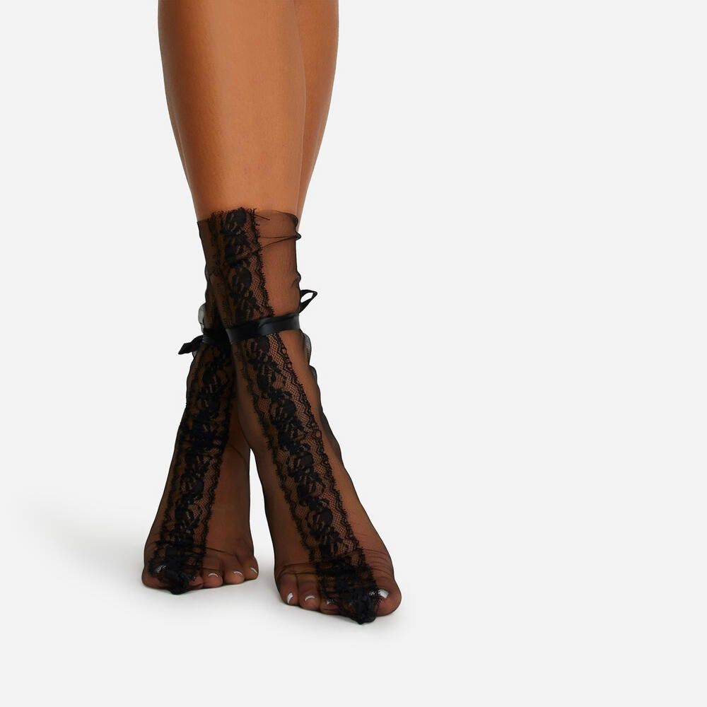 MESH SOCKS IN BLACK