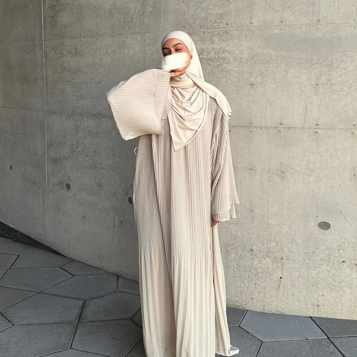 Elegant Muslim Women's Pleated Chiffon Pullover Robe Dress Modest Solid Color Abaya with Flared Sleeves (MA176)