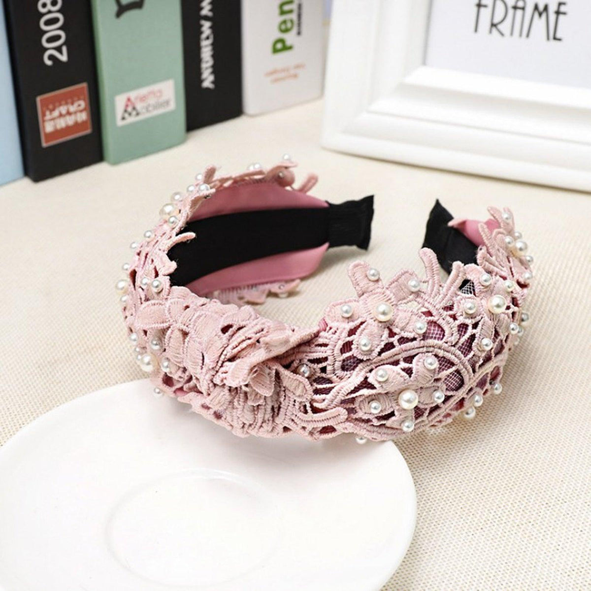 Fashion Girls Pearl Hairband White Black Lace Headband Women Artificial Pearls Hair Hoop Middle Knot Hair Accessories Gorgeous Hair Accessories For Women