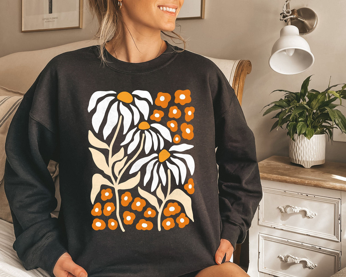 Boho Botanical Daisy Art Nouveau Floral Garden Motif Artisan Pattern Decorative Print Sweatshirt