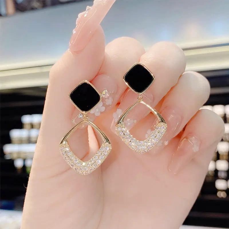 MAC099 version square geometric diamond earrings