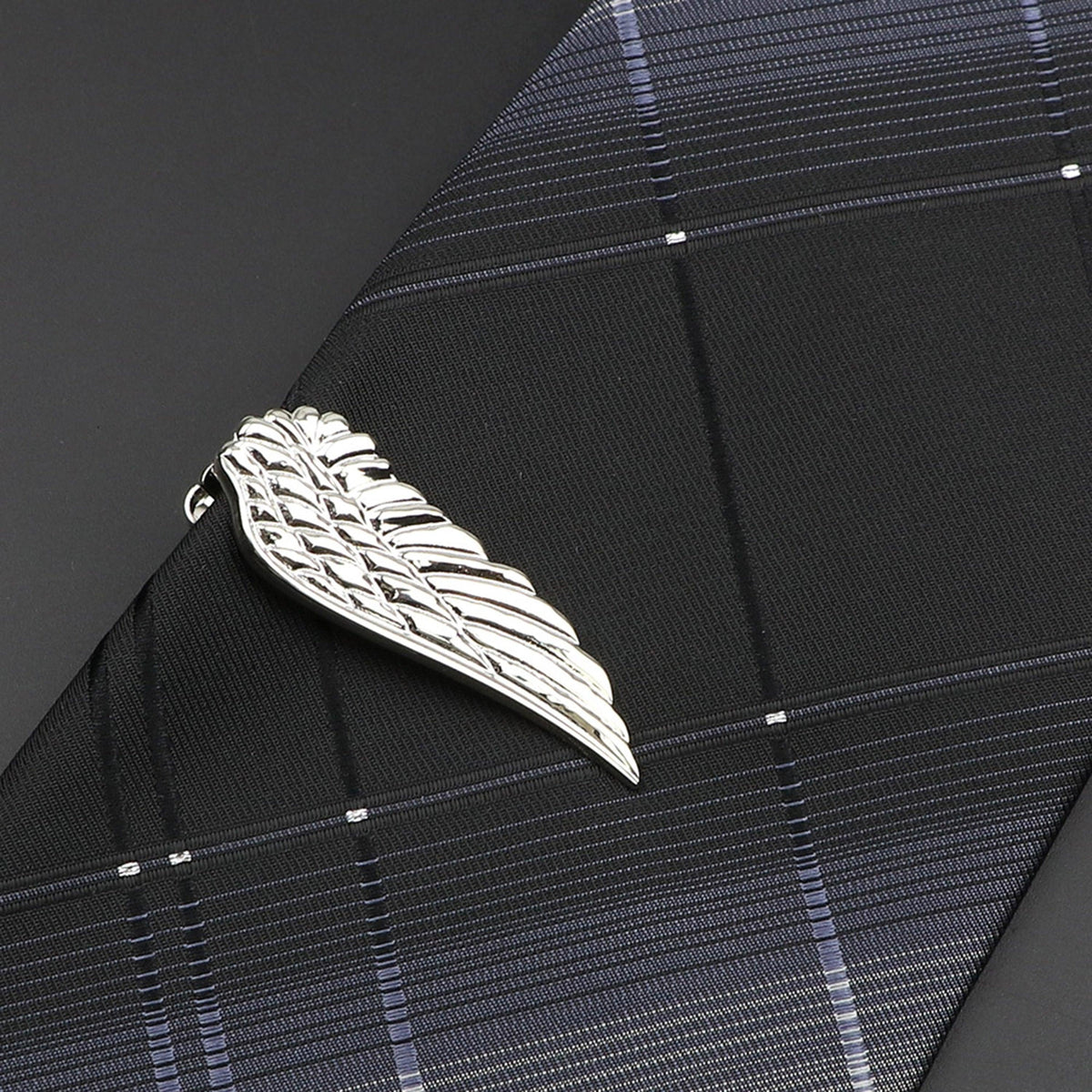 Men's Metal Tie Clip Vintage Unique Shape Bright Stainless Steel Necktie Clasp Gentleman's Party Luxury Tie Bars Clips Wedding Luxury Design Accessories For Men