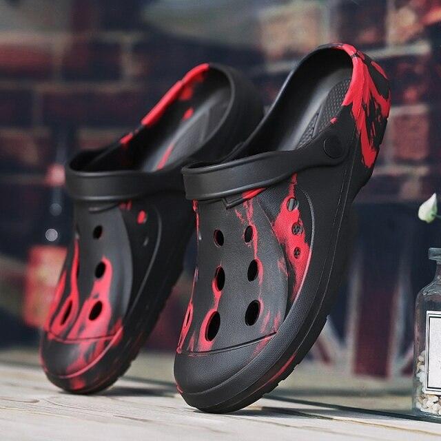 Men's Summer Hole Shoes Soft Rubber Lightweight Garden Clogs Couples Arch Support Clogs Garden Shoes Slip-on Outdoor Beach Slippers Mixed Colors Sandals