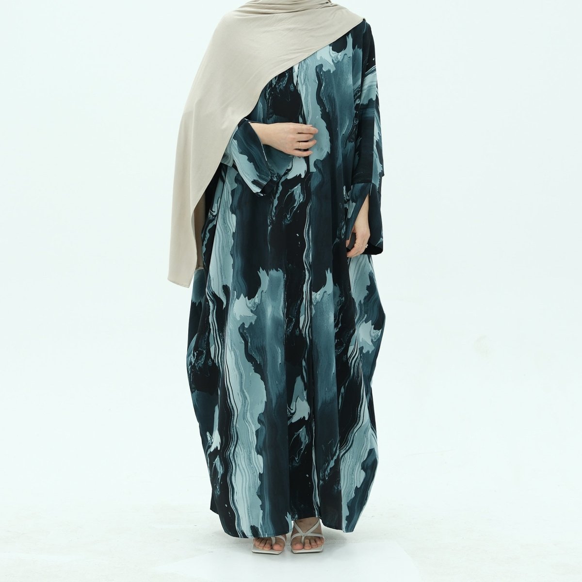 Modest Islamic Fashion Artistic Floral Geometric Designs Elegant Printed Cardigan Abaya (MOA154)