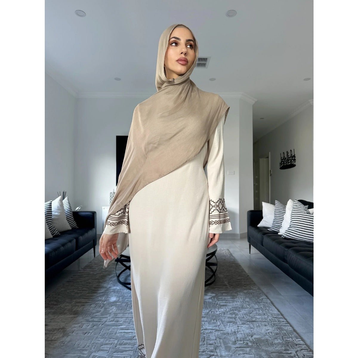 Modest Luxury Embroidered Flare Sleeve Abaya Collection | Muslim Dresses with White Geometric Embroidery (MA262)