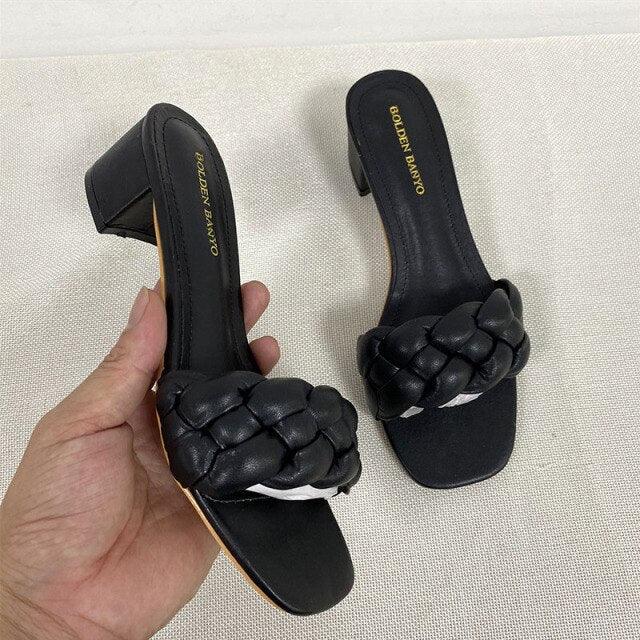 New Summer Square Heel Women Slides Weave Solid Woman Fashion Outdoor Modern Slippers Outdoor Square Open Toe Slides Cute Colorful Elegant Single Band Slip On Flat Sandals