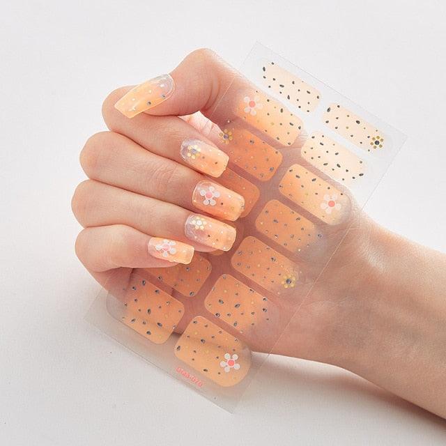 New Year Patterned Nail Decor Nail Polish Nail Art Stickers Full Beauty Sticker for Nails Nail Accessorie Christmas Nail Sticker 3D Nail Art Stickers Decal Slider Template Diy Nail Tool Decorations Nail Art Design Self Adhesive Luxury Designer Nail Sticke