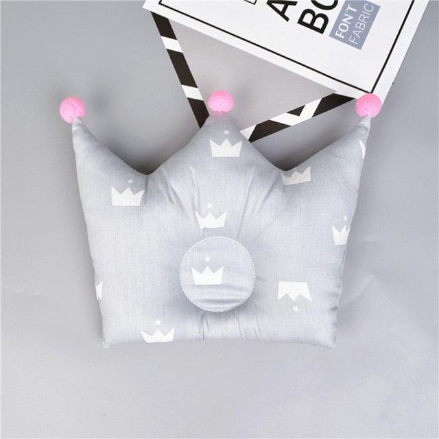 Newborn Baby Shaping Pillow Cute Crown Shape Backrest Cushion Anti-head Correction Bed Neck Support Pillows Baby Pillow Baby Bedding Air Mesh Organic Cotton Soft Baby Pillow Newborn Anti Flat Head Syndrome for Crib Cot Baby Pillow