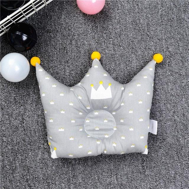 Newborn Baby Shaping Pillow Cute Crown Shape Backrest Cushion Anti-head Correction Bed Neck Support Pillows Baby Pillow Baby Bedding Air Mesh Organic Cotton Soft Baby Pillow Newborn Anti Flat Head Syndrome for Crib Cot Baby Pillow
