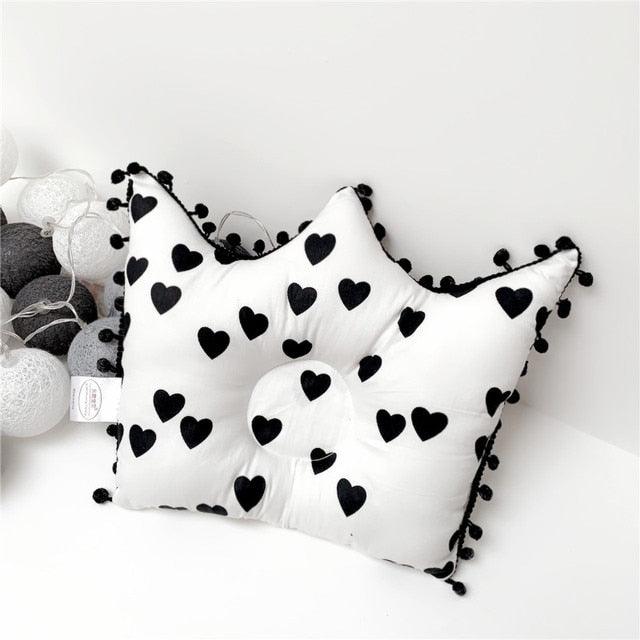 Newborn Baby Shaping Pillow Cute Crown Shape Backrest Cushion Anti-head Correction Bed Neck Support Pillows Baby Pillow Baby Bedding Air Mesh Organic Cotton Soft Baby Pillow Newborn Anti Flat Head Syndrome for Crib Cot Baby Pillow
