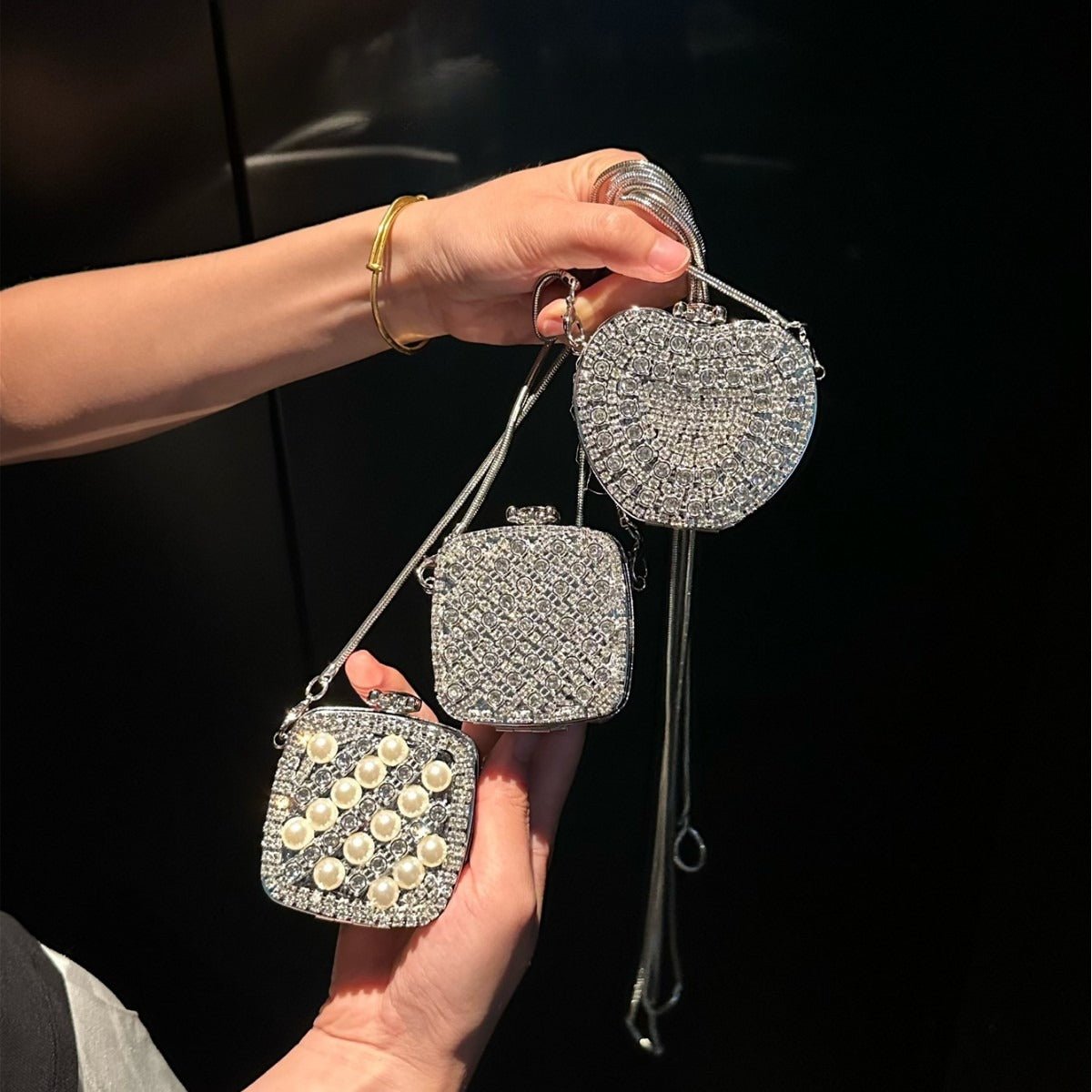 ‌Palm-Sized Diamond Mini Clutch Silver Glamour Gala Bag (MAC281)