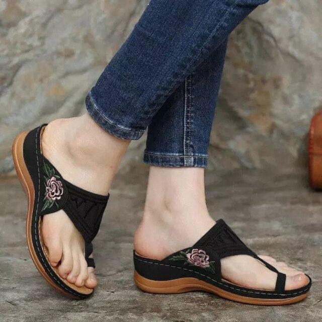 Retro Summer Women's Shoes Vintage Thick Heel Womens Sandals Lightweight Shoes For Women Open Toe Sandals Beach Flats Flip Flops Cross-Band Summer Hollow Out Flower Sandals