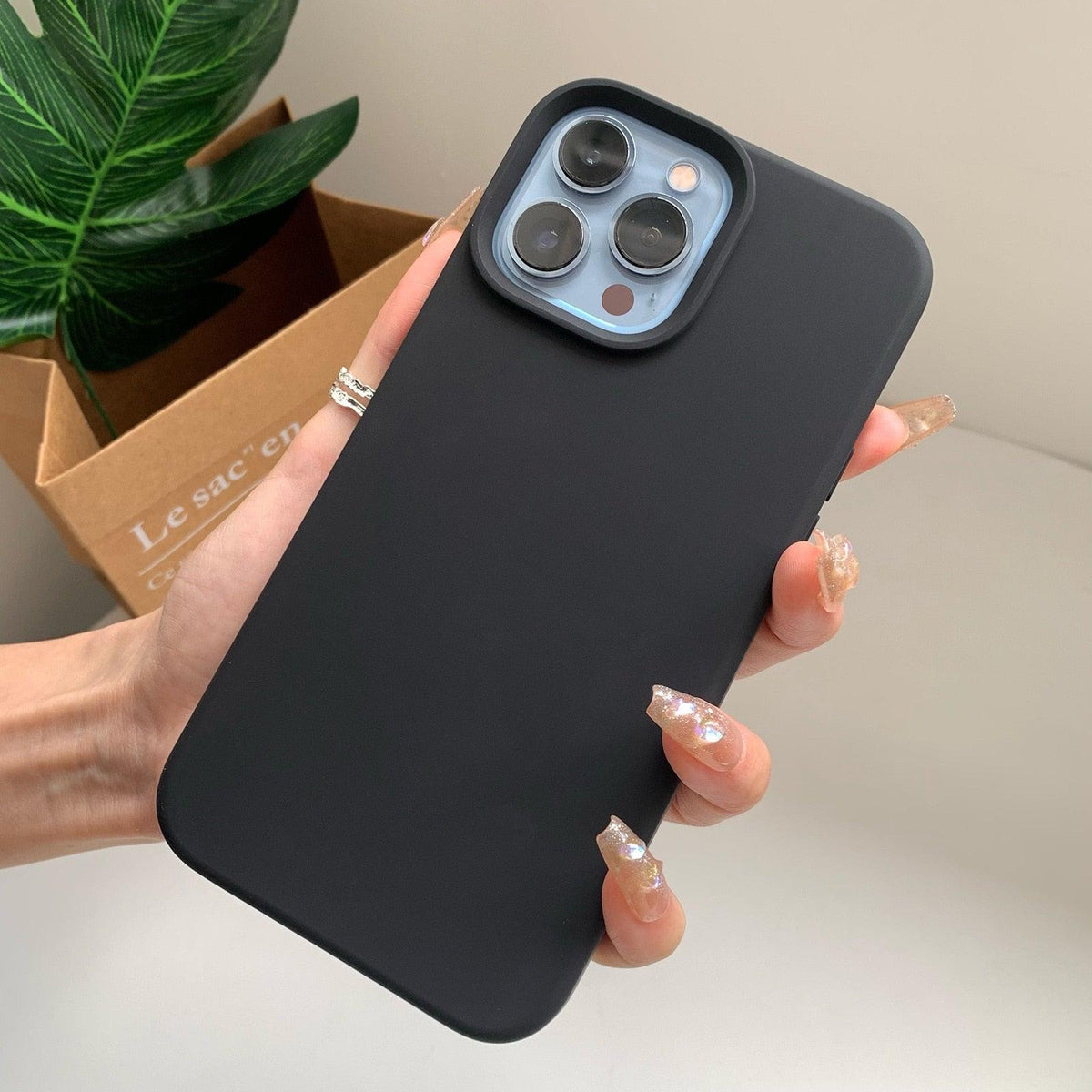Silicone Soft Thick Protective Rubber Phone Basic Case For iPhone 14 13 Pro Max Case Luxury Silicone Phone Case for iPhone Solid Color Classic Camera Protection Case