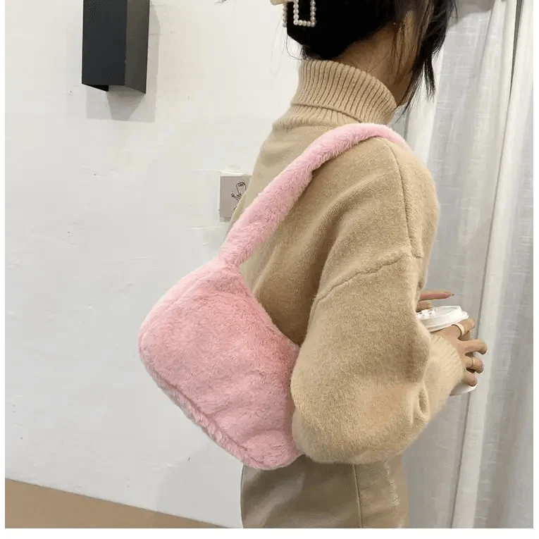 Simple And Stylish Women Soft Plush Winter Furry Shoulder Bags For Ladies And Girls Designer Clutch Handbag For Female