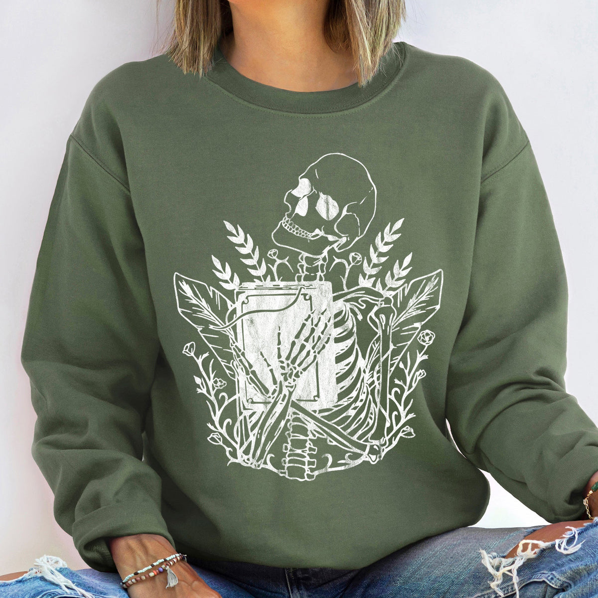 Reading Skeleton Halloween Library Lover Spooky Book Nerd Edition Cozy Comfort Sweatshirt