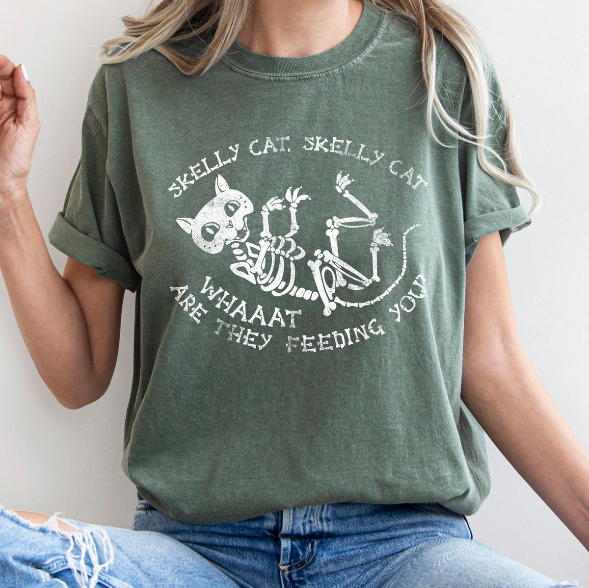 Skelly Cat Retro Halloween Comfort Colors Tee