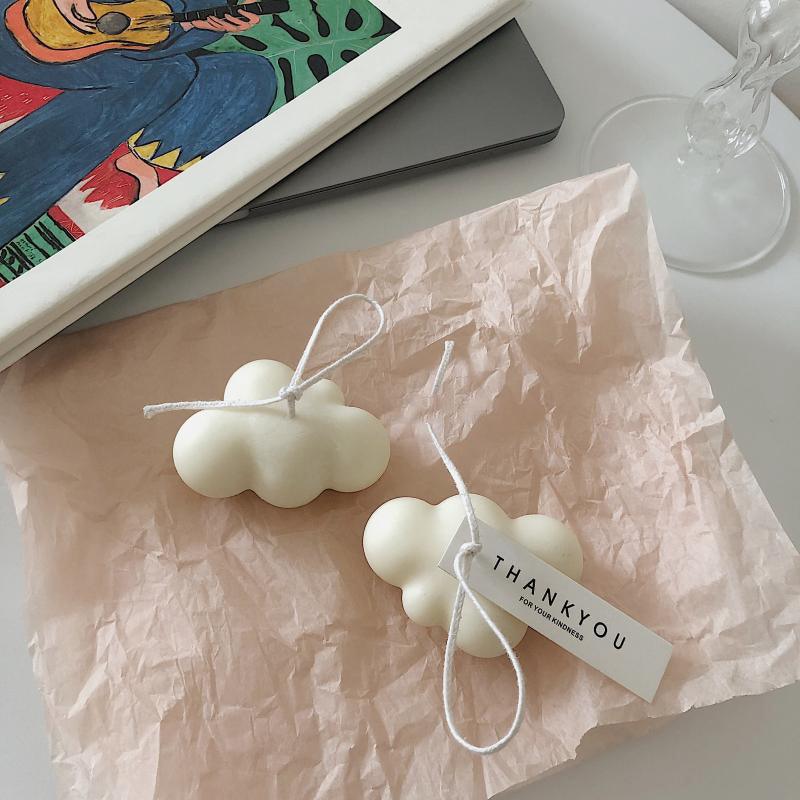 Small Scented Cloud Shape Birthday Candle Handmade Scented Candle Hand Poured Decorative Candle Aesthetic Candle Room Decor For Home Use Bedroom Romantic Soy Candle Home decoration Mother's Day Gifts