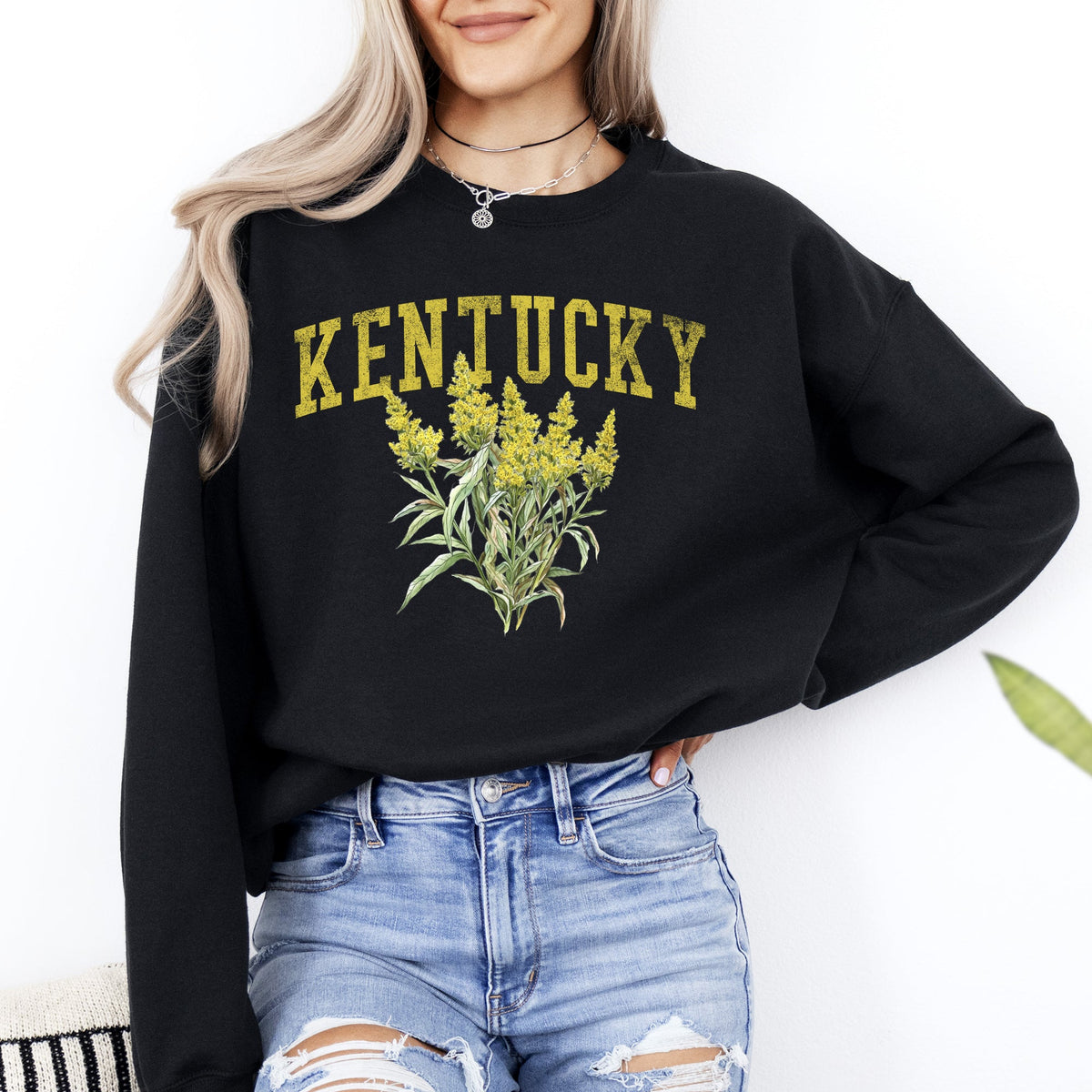 Kentucky State Flower Emblem Illustration Featuring Bold State Pride Script and Vintage Heraldic Crest Sweatshirt