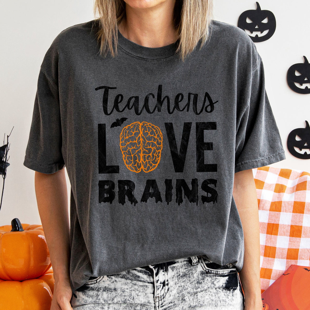 Teachers Love Brains Retro Halloween Classroom Theme Edition Limited Comfort Colors Tee
