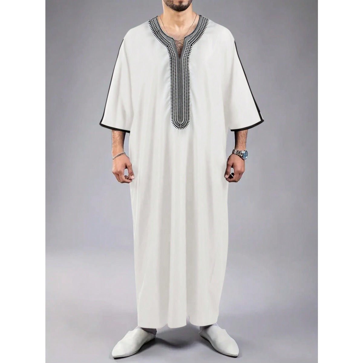 V-Neck Geometric Stitching Embroidered Medium Short Sleeve Muslim Robe Thobe (MT030)