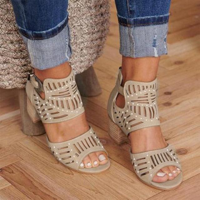 Vintage Hollow Out Sandals Mid Heel Summer Slip-On Buckle Shoes Artificial Open Toe Casual Wedding Hollow Out Lace Closure Low Heels Sandals For Women Peep Toe Comfort Non-Slip Flat Sandals